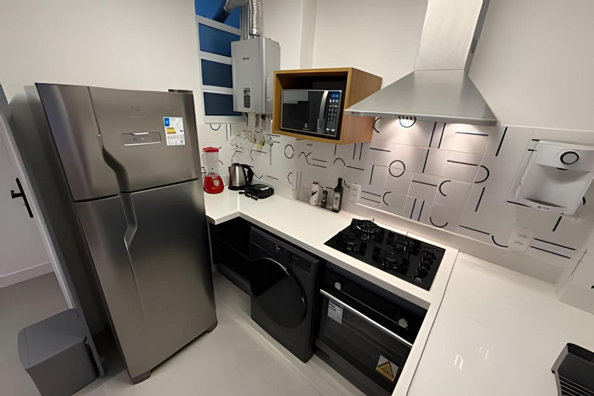 Apartamento Reformado A Menos De 100 Metros Da *
