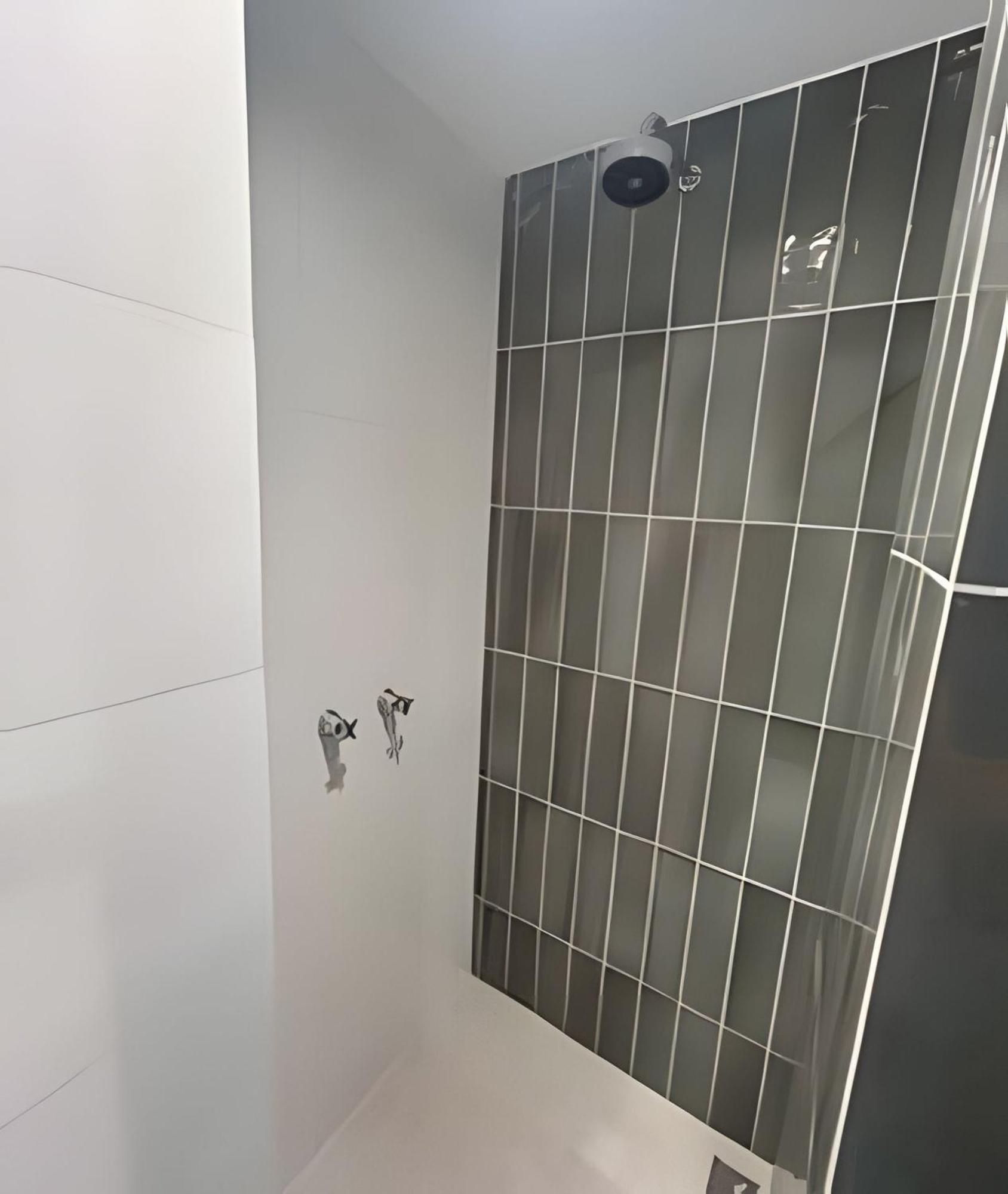 Apartamento Reformado A Menos De 100 Metros Da *